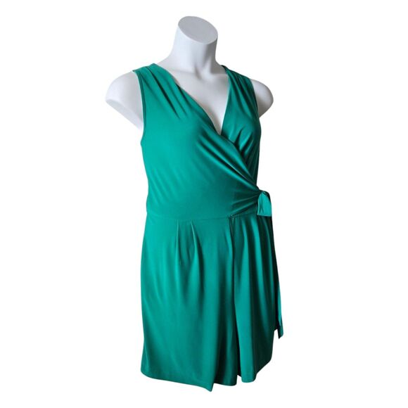Emma & Michele Green Jersey Knit Faux Wrap Romper • Sleeveless • Fits 1X 14/16 - Picture 2 of 10